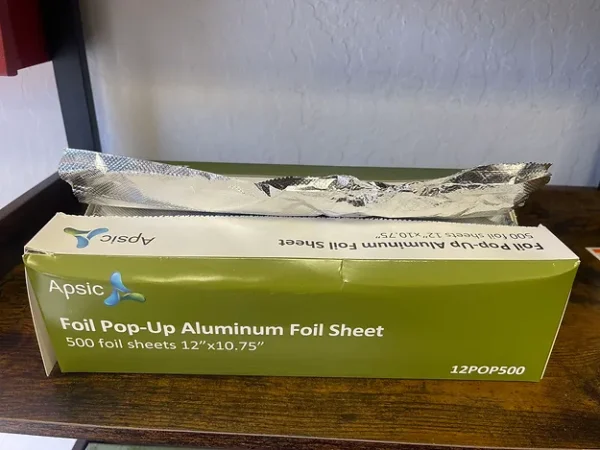 12" x 10 3/4" Food Service Interfolded Pop-Up Foil Sheets - 3000/Case/12POP500